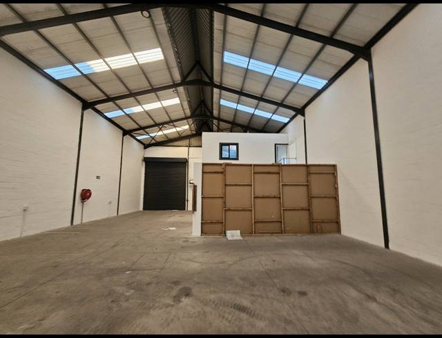 840M² WAREHOUSE TO LET IN RIVERGATE